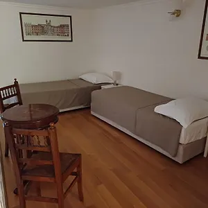 Pensión Assunta Domus