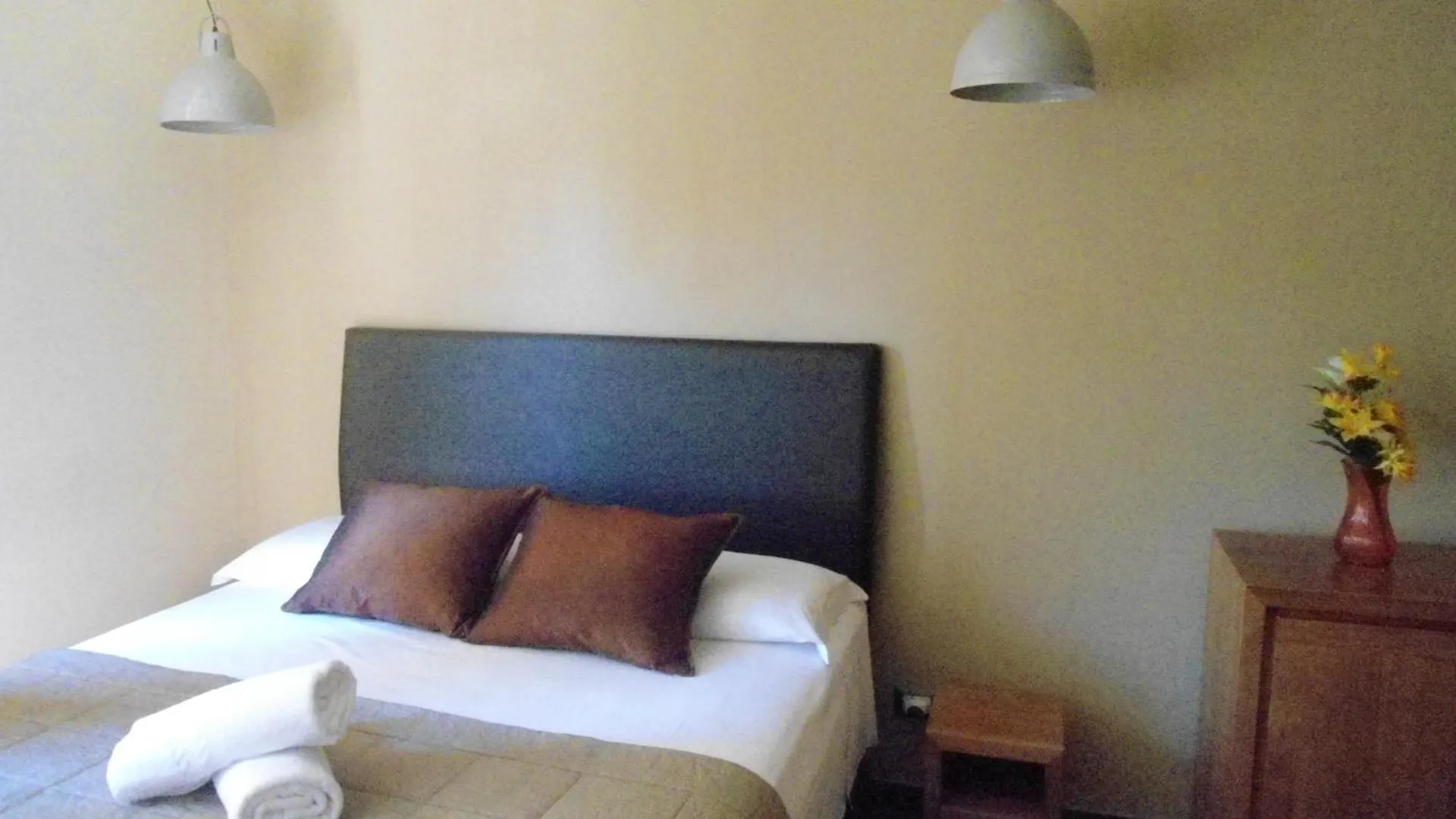 ** Bed & Breakfast Aida Charming Rooms Rome Italy