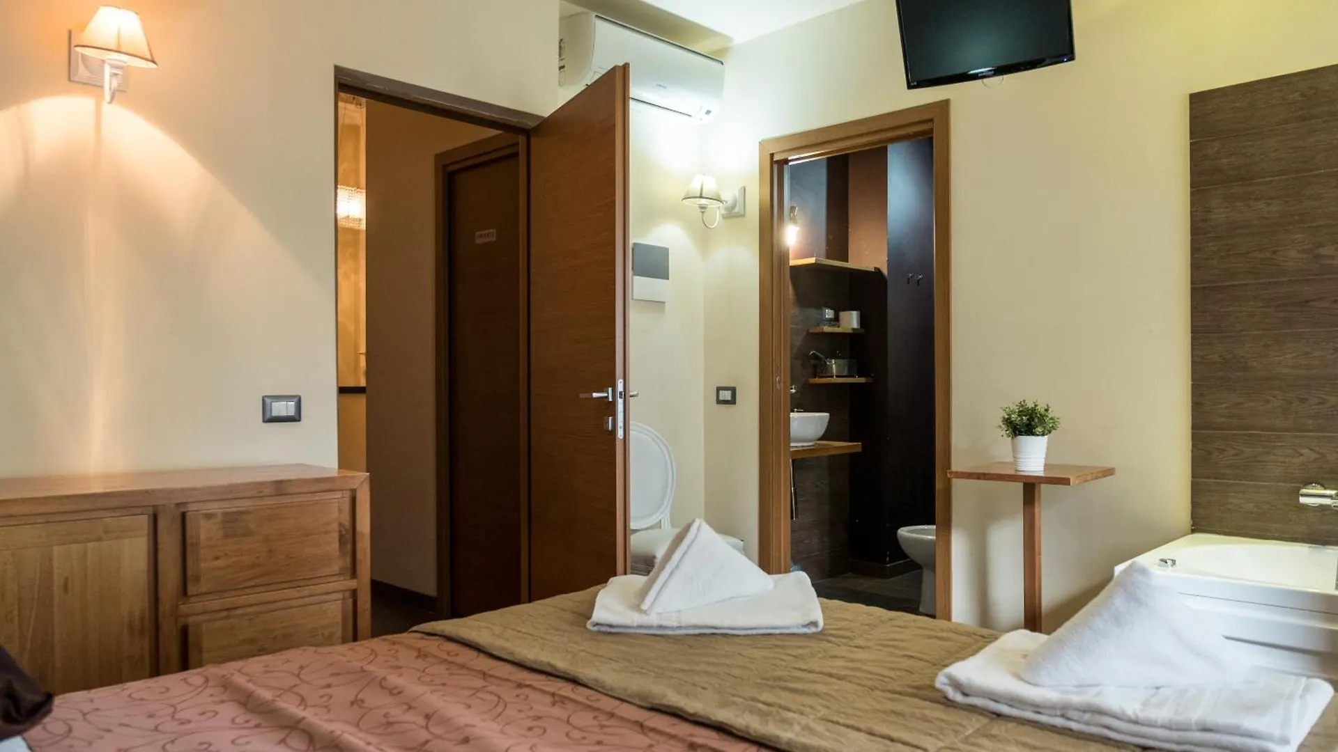 Aida Charming Rooms Rome